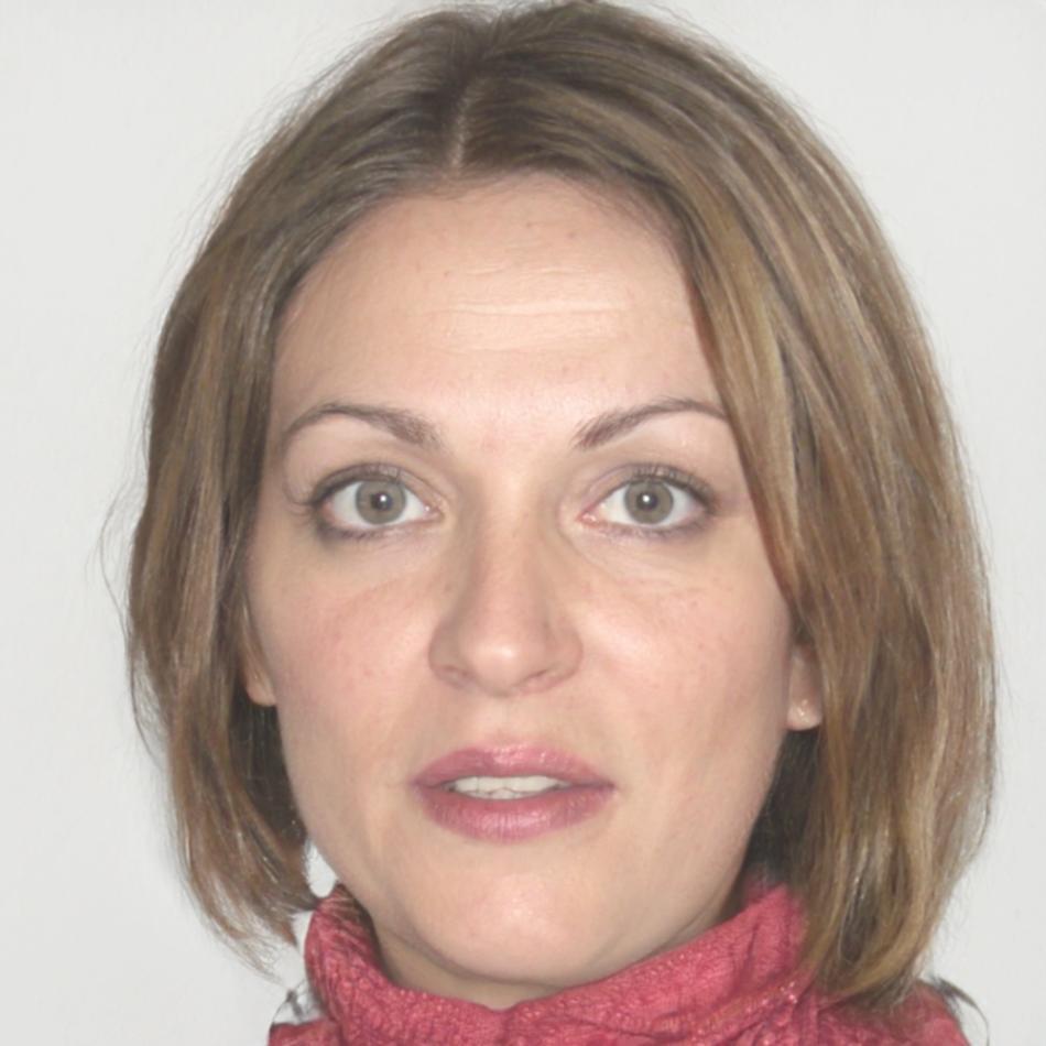 Retrato de mujer sonriente